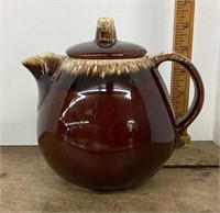 Hull brown drip teapot