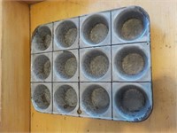 Grey Enamel cupcake pan 9.5 x 12.5 KITCHEN