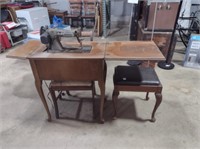 Antique Singer Sewing Machine With Stool & Chair