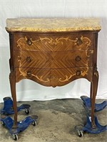 COMMODE CHEST