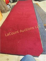2 rubber backed matts  rug ap 32 x 105