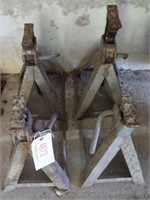 (4) adjustable jack stands - 14" T.