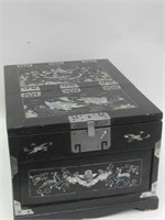 Asian MOP Inlayed Dresser Box