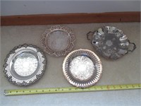 4 Small serving plates