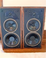 POLK AUDIO WOOD SPEAKERS