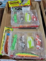 FLAT OF FISHING ACCESSORIES