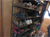 CONTENTS ON SHELF - SHOES