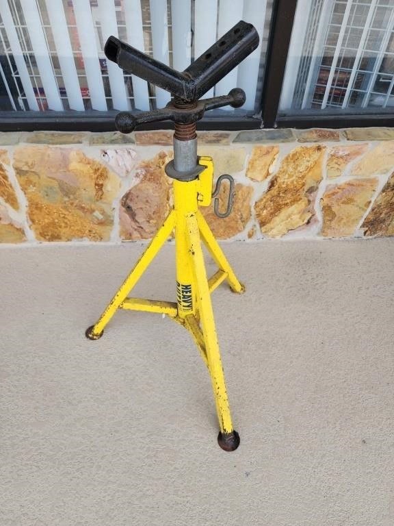 Sumner V-Head Pipe Stand Welding Tool