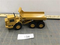Cat D3500 dump truck