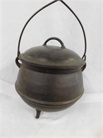 Small iron bean pot