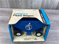 Ford Gravity Feed Wagon, 1/16, Ertl Toys, Stock