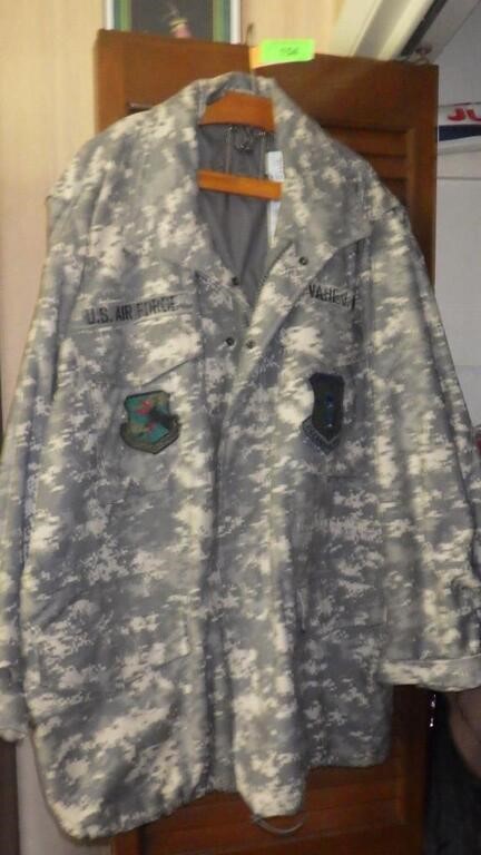 DIGITAL CAMO AIR FORCE MILITARY JACKET XL- REG