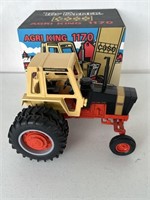 ERTL Case Agri king 1170 Toy Tractor