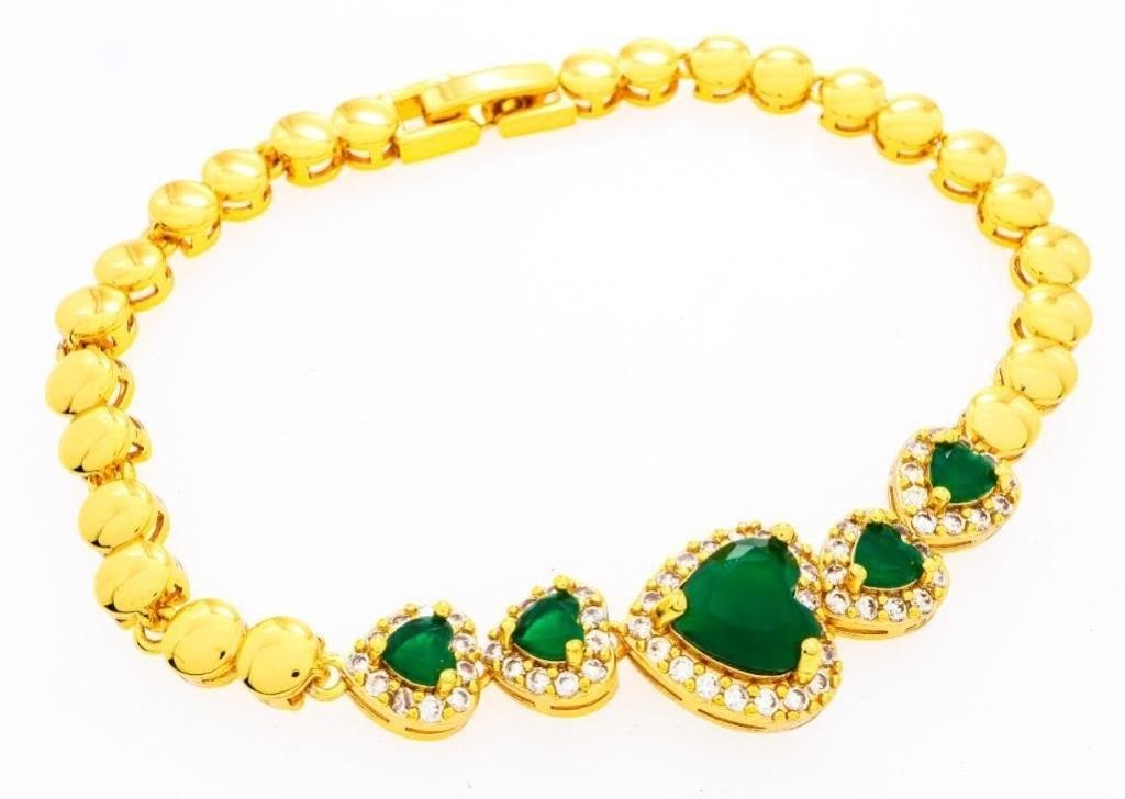 Hand Made Bracelet, Emerald Green Heart Cuts, Bead