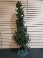 Thin Christmas tree 6.5 ft