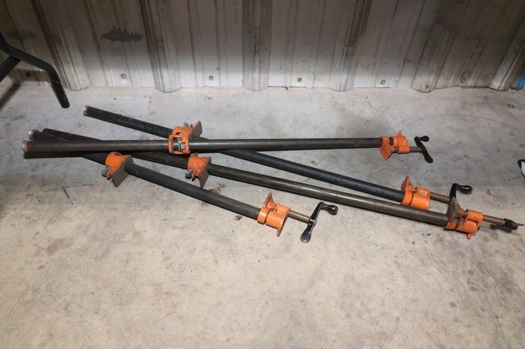 4 Pipe Clamps -  3 And 4 Ft