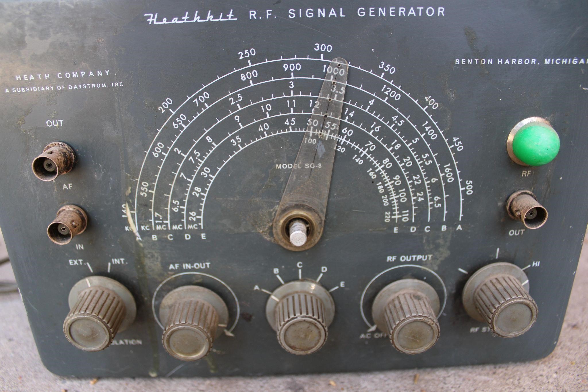 Heathkit R.F Signal Generator