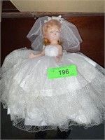 VINTAGE BRIDE DOLL 11" (SEE PICS FOR CONDITION)