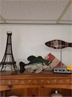 FISH AND EIFFEL TOWER DECOR