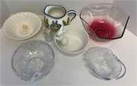 Mixed Lot 5 Serving Bowls and Pitcher