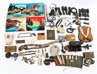 WWII WORLD MILITARY FIELD GEAR & PERSONAL ITEMS