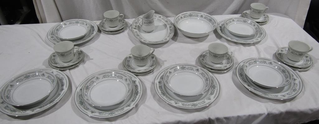 Contemporary Classic Fine China (Edith)