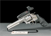 Smith & Wesson model 629 Classic .44 Magnum, seria