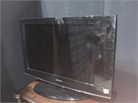 32" SAMSUNG TV W/ POWER CORD NO REMOTE