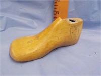 Child's wood shoe mold