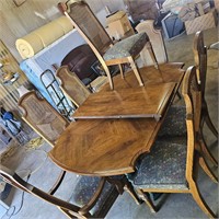 Dining Table with Leaf and 7 Chairs