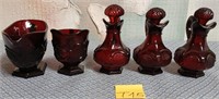 11 - 5 PIECES VINTAGE AVON COLLECTIBLE RED GLASS