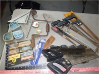 Carpenter Tools - Saws - Hand Tools - Miter Box