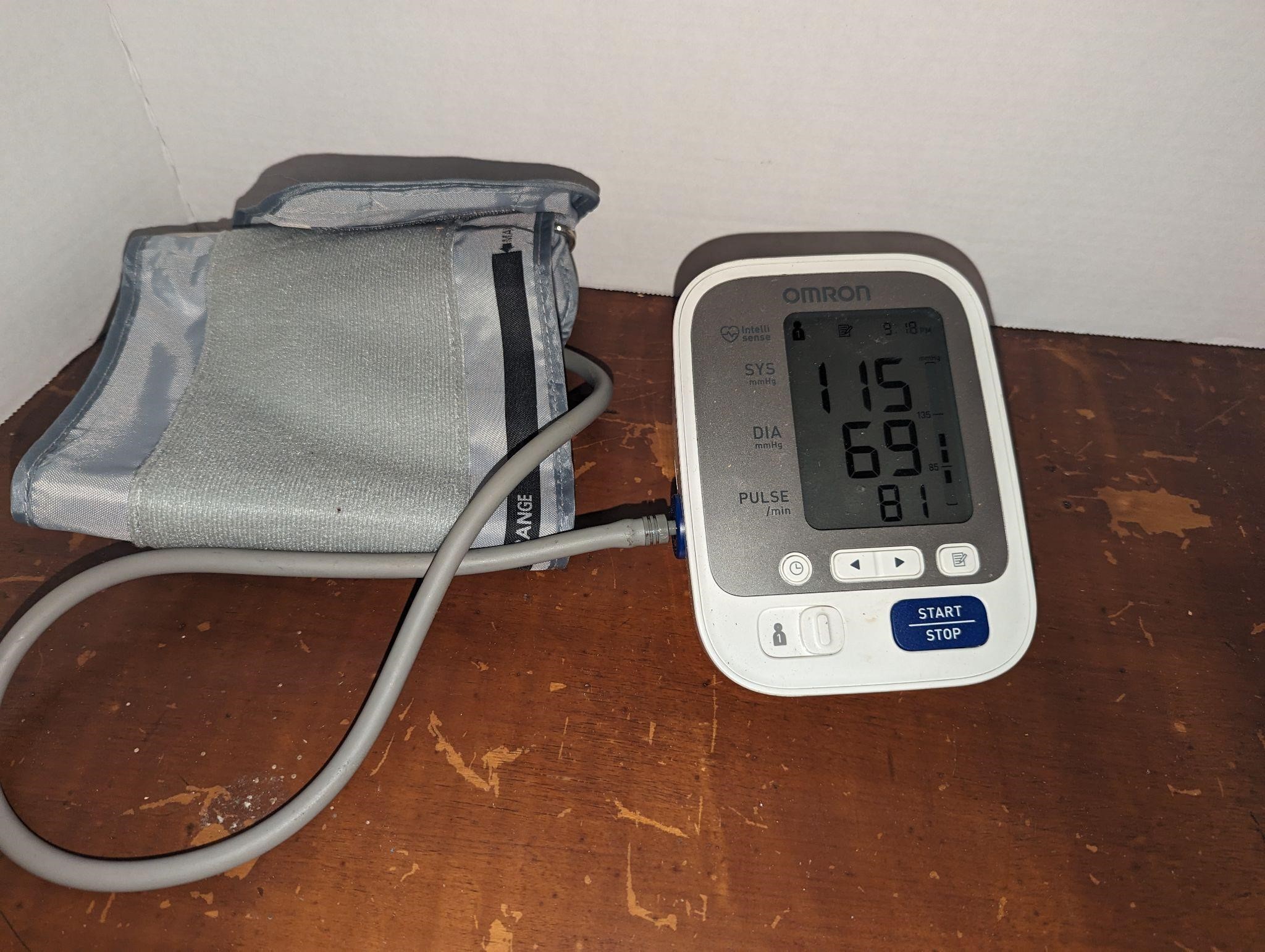 Blood Pressure Machine with Cuff