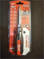 NEW MILWAUKEE 13 IN 1 SCREWDRIVER AND BIT SET