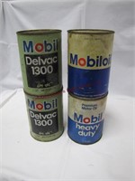 4 vintage 1 qt Mobile oil cans (2 say Mobile