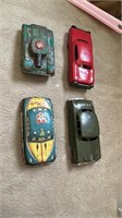 Lot of 4 tin litho cars and Tank. Crime/Gangster c