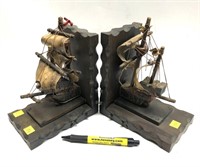 Pair of pirate ship bookends