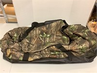 Red Head xlg camo duffle bag