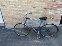 Vintage Men's John Deere Bicycle (blue)