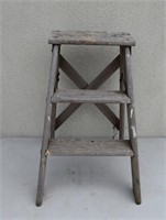 Vintage Wood Folding Step Ladder 22"h