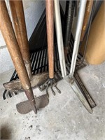 Garden Tool Lot