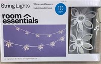 94" white metal string light flowers wall decor