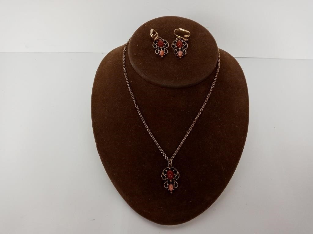 Vintage Avon Necklace & Earring Set