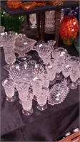 26 pieces of American pattern crystal by Fostoria: