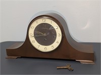 Vintage Tradition Mantle Clock w/ Key