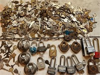 Lot of Master Locks & Vintage Keys Ford Olds Chevy