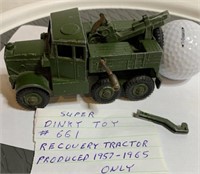 Super dinky toy # 661 recovery tractor