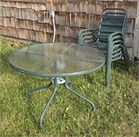 Patio Table w/ (4) Chairs