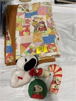 MACHINE STITCHED QUILT TOPPER, GROUP OF VINTAGE