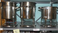 Shelf lot: 3 chafing pots-2 lg-1 sm-3 lids